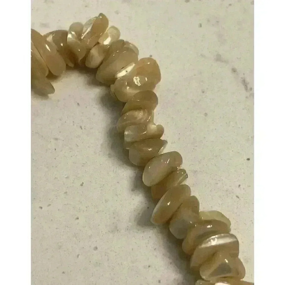 Vintage Abalone Style Pendant Necklace Retro Bohemian Chic Summer Statement - Picture 6 of 16